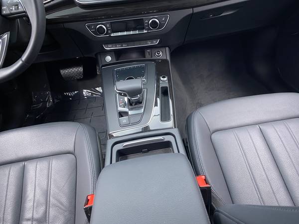 2018 Audi Q5 Premium Sport Utility 4D suv Black - FINANCE ONLINE -... for sale in Park Ridge, IL – photo 21