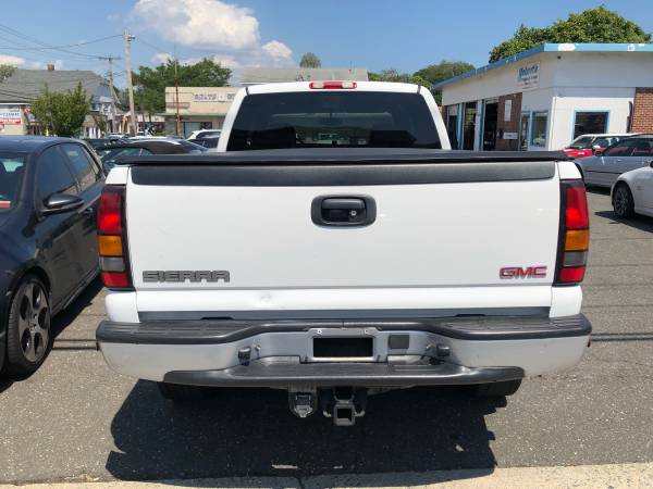 🚗* 2005 GMC Sierra 1500 SLT 4dr Extended Cab 4WD SB - cars & trucks... for sale in Milford, CT – photo 16