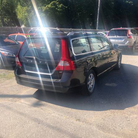 LOW MILEAGE 2005-2015 VOLVO WAGONS!!! - cars & trucks - by dealer -... for sale in Hanson, Ma, MA – photo 4