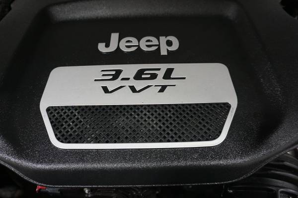 **Heated Seats/Remote Start/Great Deal** 2013 Jeep Wrangler - cars &... for sale in Ammon, ID – photo 17