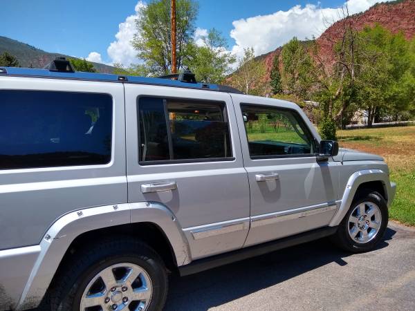 2006 Silver Jeep Commander Limited 4WD and Hemi - - by for sale in Glenwood Springs, CO – photo 5