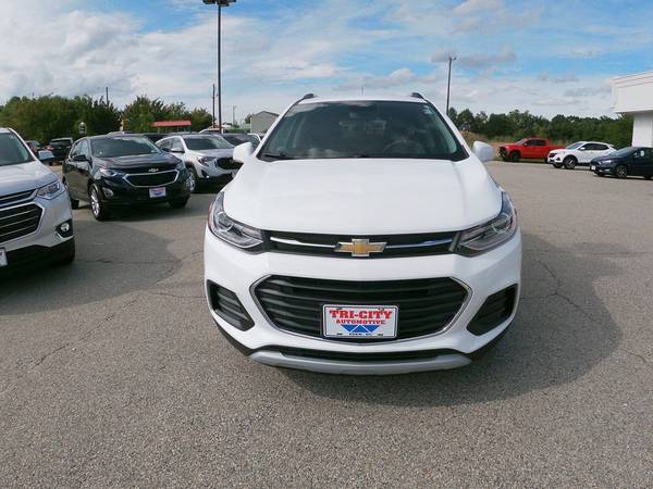 2017 Chevrolet Trax LT AWD **Only 13k Miles** - cars & trucks - by... for sale in Eden, NC – photo 2