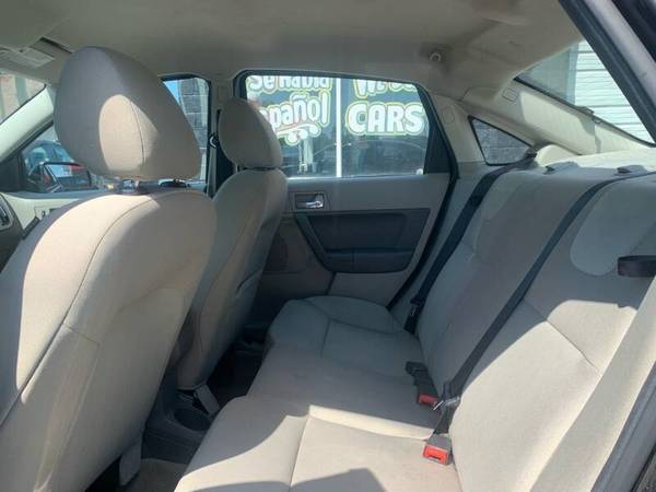2008 Ford Focus SE 4dr Sedan - cars & trucks - by dealer - vehicle... for sale in milwaukee, WI – photo 13