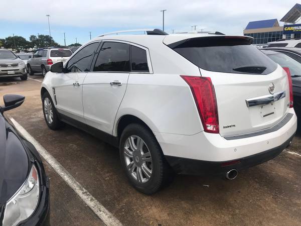 2011 CADILLAC SRX Y 2006 FORD MUSTANG for sale in Brownsville, TX – photo 3