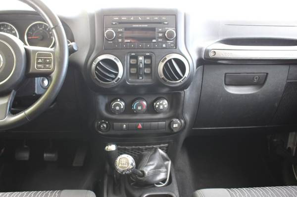 2012 Jeep Wrangler Unlimited Sport V6 4WD Hard Top 6 speed Manual for sale in Knoxville, TN – photo 12