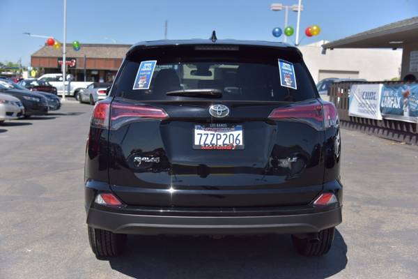2017 Toyota RAV4 LE for sale in Fresno, CA – photo 6