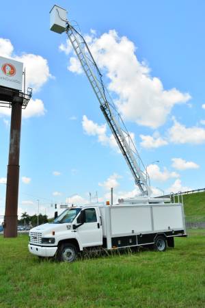 2006 GMC C5500 NON-CDL BUCKET LADDER TRUCK 42FT - - by for sale in Other, MS – photo 11