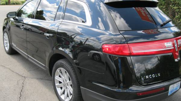 2015 LINCOLN MKT Town Car - cars & trucks - by dealer - vehicle... for sale in Louisville, KY – photo 3