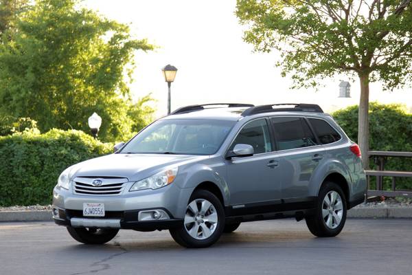 2010 Subaru Outback 3 6R Limited w/Navigation & Backup Camera for sale in Shingle Springs, CA – photo 2