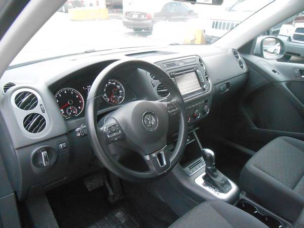 2015 VW Volkswagen Tiguan S hatchback Reflex Silver Metallic for sale in Ringwood, NJ – photo 11