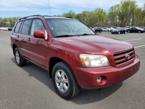 2006 Toyota Highlander V6 4WD - Clean - Runs Strong - 5000 - cars & for sale in Lakewood, NJ – photo 3