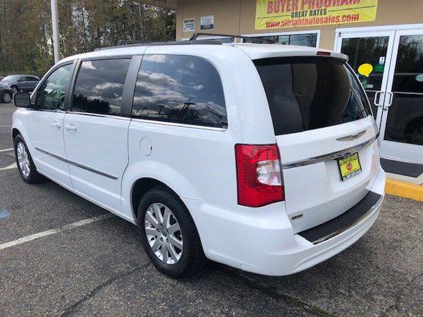 2014 Chrysler Town Country Touring Financing Available! for sale in Federal Way, WA – photo 2