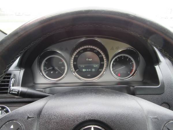 2011 Mercedes-Benz C-Class C300 4MATIC Luxury Sedan for sale in Moorhead, ND – photo 13