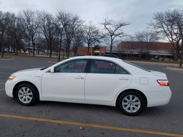 2009 Toyota Camry Hybrid, 110k miles, Clean Title Runs perfect -... for sale in Addison, IL – photo 8