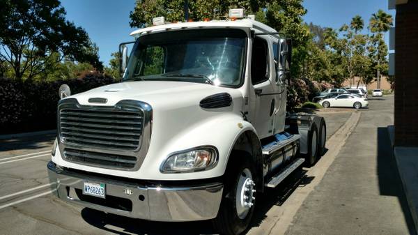 2010 Freightliner M2 Day Cab Tractor for sale in Simi Valley, CA