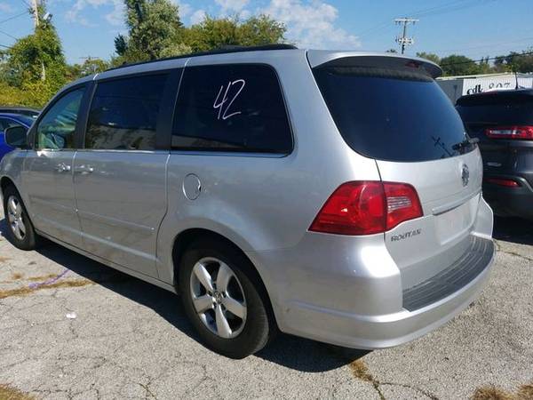 2009 Volkswagen Routan - Financing Available! for sale in Tulsa, OK – photo 4
