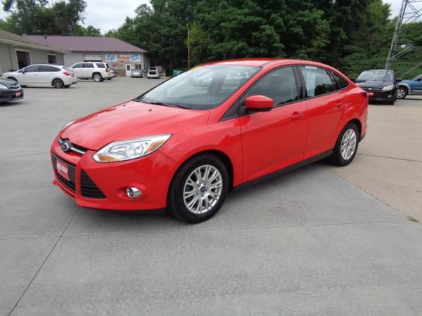 2012 Ford Focus SE Sedan for sale in Marion, IA – photo 3