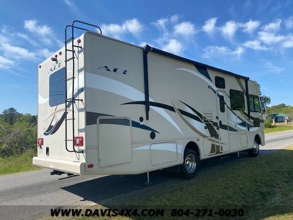 2015 Thor Motorhome A C E 30 2 Bunkhouse Model - - by for sale in Richmond, FL – photo 4