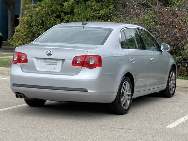 2005 VW NEW JETTA 2 5L 2 5L OPTION PACKAGE 2 - - by for sale in San Antonio, TX – photo 8