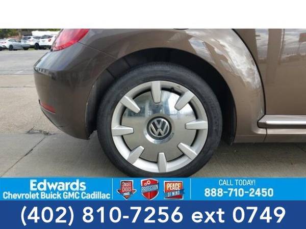 2016 Volkswagen Beetle Coupe hatchback (Dark Bronze Metallic) for sale in Council Bluffs, NE – photo 9