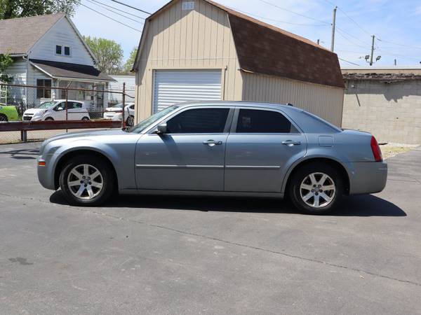 2006 Chrysler 300 Touring - - by dealer - vehicle for sale in Indianapolis, IN – photo 2