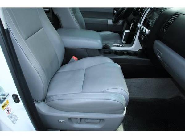 2008 Toyota Sequoia SUV Limited Green Bay - - by for sale in Green Bay, WI – photo 16