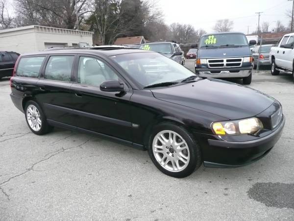 2003 VOLVO V70 wagon - cars & trucks - by dealer - vehicle... for sale in KCMO, MO – photo 8