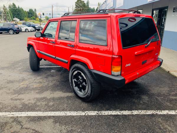 Must see ! 2000 Jeep Cherokee 4.0 liter nice wheels/lift for sale in Vancouver, OR – photo 7