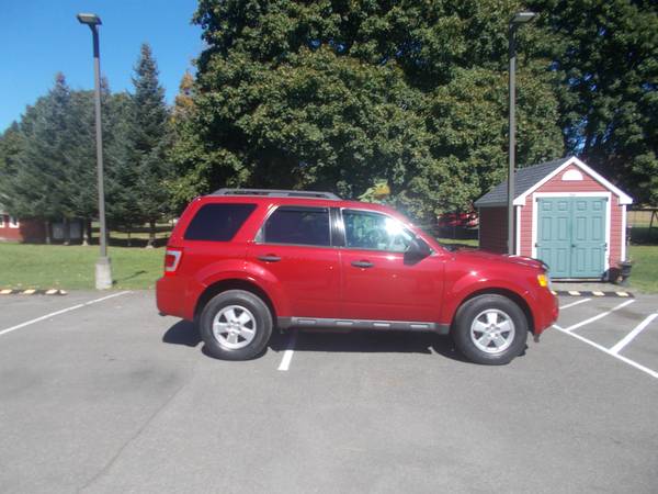 2010 FORD ESCAPE LOW MILES NO RUST 4X4 for sale in Whitney Point, NY – photo 6
