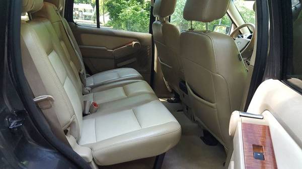 2007 Ford Explorer Eddie Bauer(ONLY 128K MILES) for sale in Warsaw, IN – photo 7