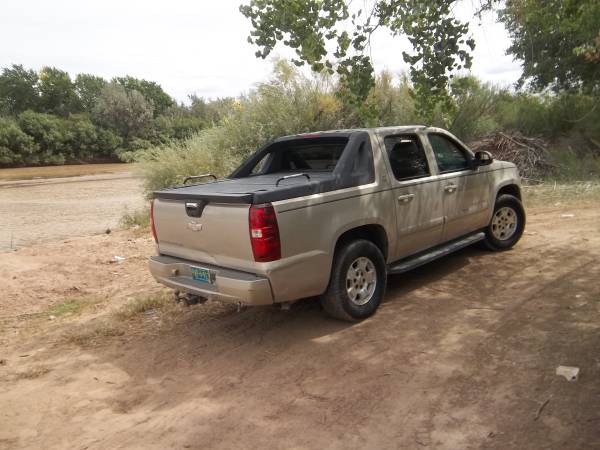 Chevy Avalanche "07" LT-4X4 for sale in Polvadera, NM – photo 16