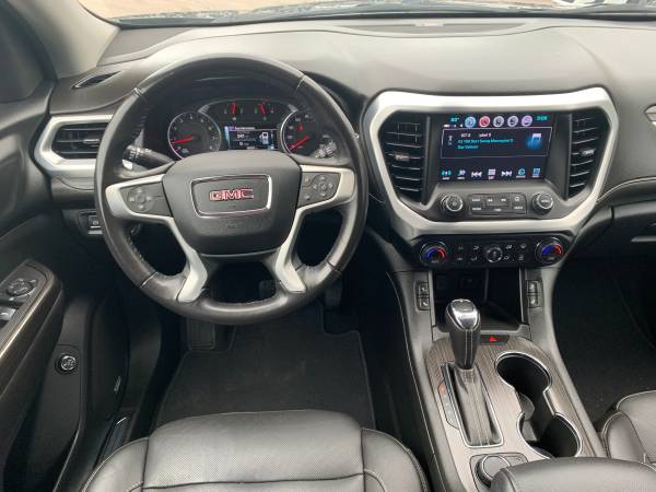 ★★★ 2018 GMC Acadia SLT / Captain Seats! / Black Leather! ★★★ for sale in Grand Forks, SD – photo 17