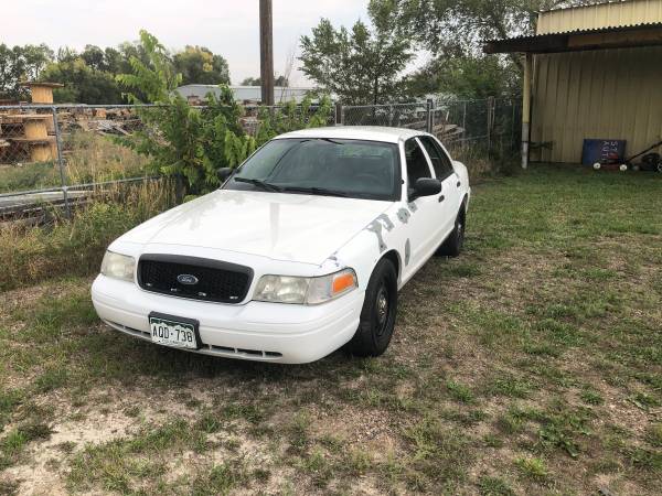2008 Ford Crown Vic. For Sale - cars & trucks - by owner - vehicle... for sale in Fort Collins, CO – photo 4