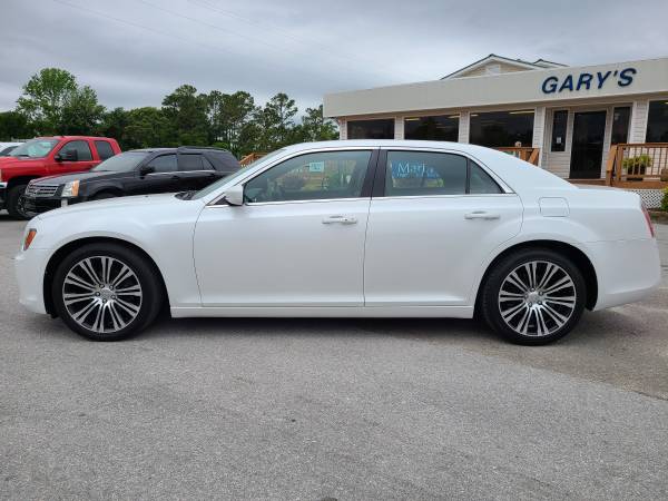 2013 CHRYSLER 300 S - - by dealer - vehicle automotive for sale in Sneads Ferry, NC – photo 3