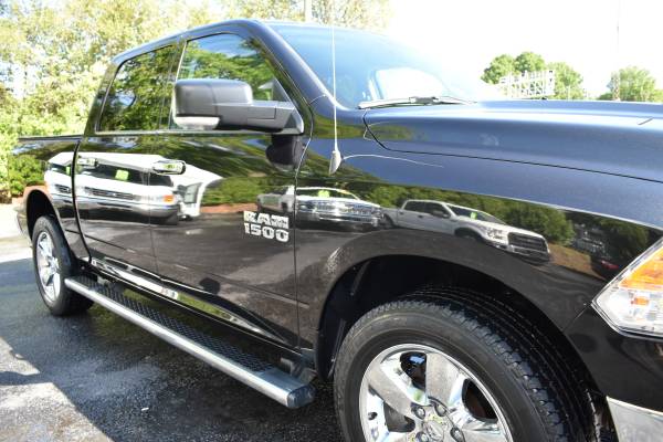 1 Owner 2018 Ram 1500 SLT Big Horn Crew Cab 4WD FACTORY WARRANTY for sale in Apex, NC – photo 7