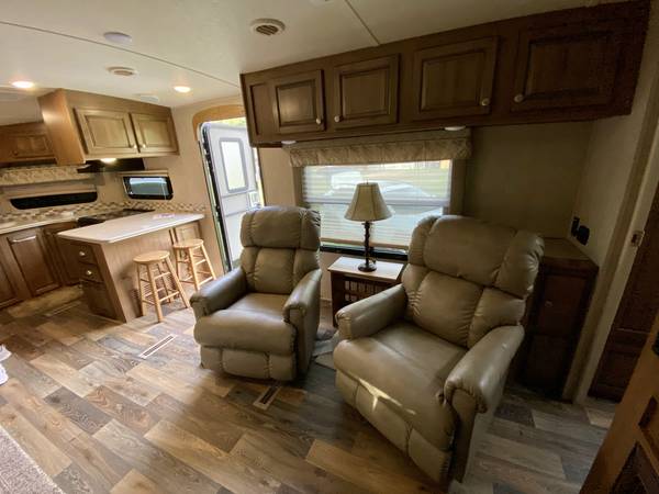 2017 Forest River Flagstaff Lite Travel Trailer - - by for sale in Stevens Point, WI – photo 11