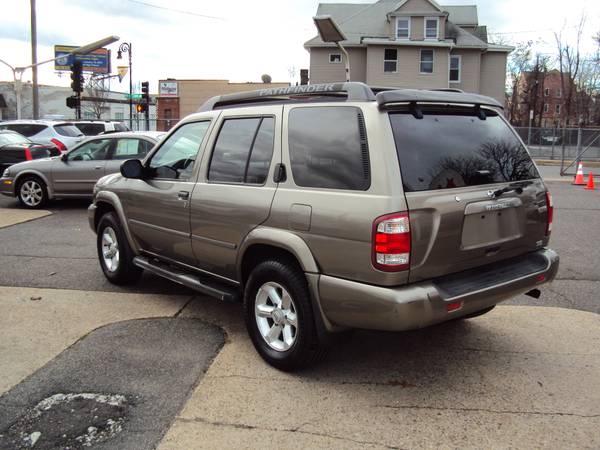 2004 NISSAN PATHFINDER SE 4WD for sale in Springfield, MA – photo 3