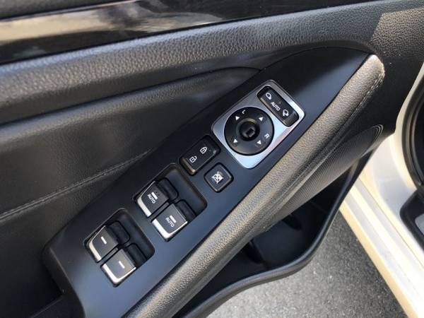 2014 Kia Cadenza Premium Sedan for sale in Redding, CA – photo 14
