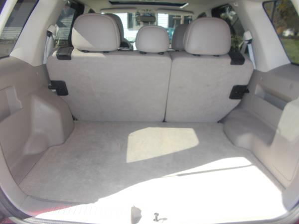 2010 FORD ESCAPE LOW MILES NO RUST 4X4 for sale in Whitney Point, NY – photo 13