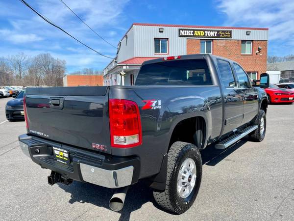An Impressive 2011 GMC Sierra 2500HD with 111, 999 Miles-Hartford for sale in South Windsor, CT – photo 6