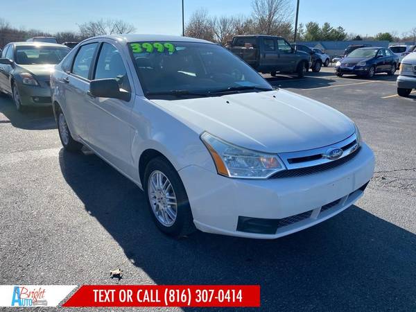 2010 FORD FOCUS SE - cars & trucks - by dealer - vehicle automotive... for sale in BLUE SPRINGS, MO – photo 4