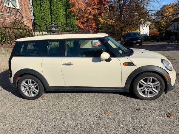 Mini Cooper Clubman- 6 Speed Manual - cars & trucks - by owner -... for sale in Yonkers, NY – photo 6