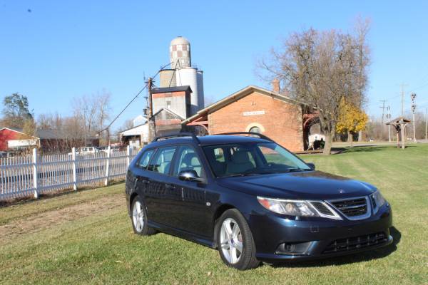 SAAB SPORTCOMBI WAGON - cars & trucks - by dealer - vehicle... for sale in New Haven, MI – photo 2