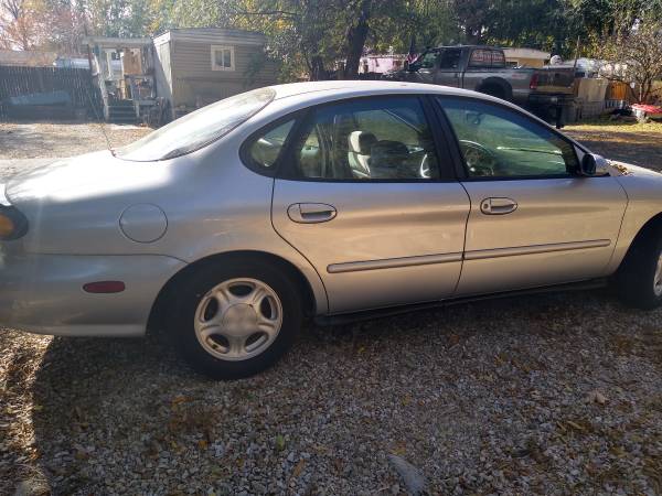 Low mileage 1997 Ford Taurus for sale in Garden City, ID – photo 5