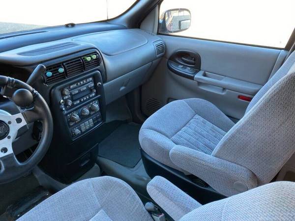 2005 Pontiac Montana Braun Entervan - 1 owner - Only 68,000 Miles -... for sale in Lakemore, WV – photo 5
