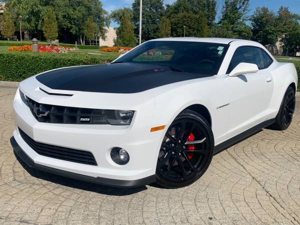 2013 Chevy Camaro SS 7100 miles, - cars & trucks - by owner -... for sale in Knoxville, TN – photo 5