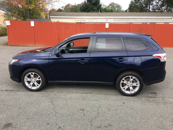 2014 Mitsubishi Outlander 4 Wheel Dr. SUV with a nice option package. for sale in Peabody, MA – photo 7