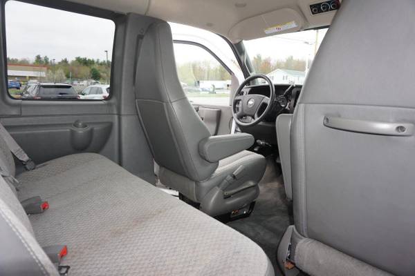2017 Chevrolet Chevy Express Passenger LT 2500 3dr Passenger Van for sale in Plaistow, NH – photo 12