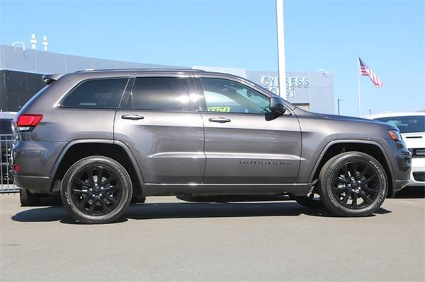 2018 Jeep Grand Cherokee Altitude - Lower Price - cars & trucks - by... for sale in Seaside, CA – photo 5