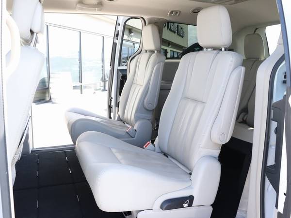 2016 Chrysler Town & Country Touring Passenger Van for sale in Walla Walla, WA – photo 22